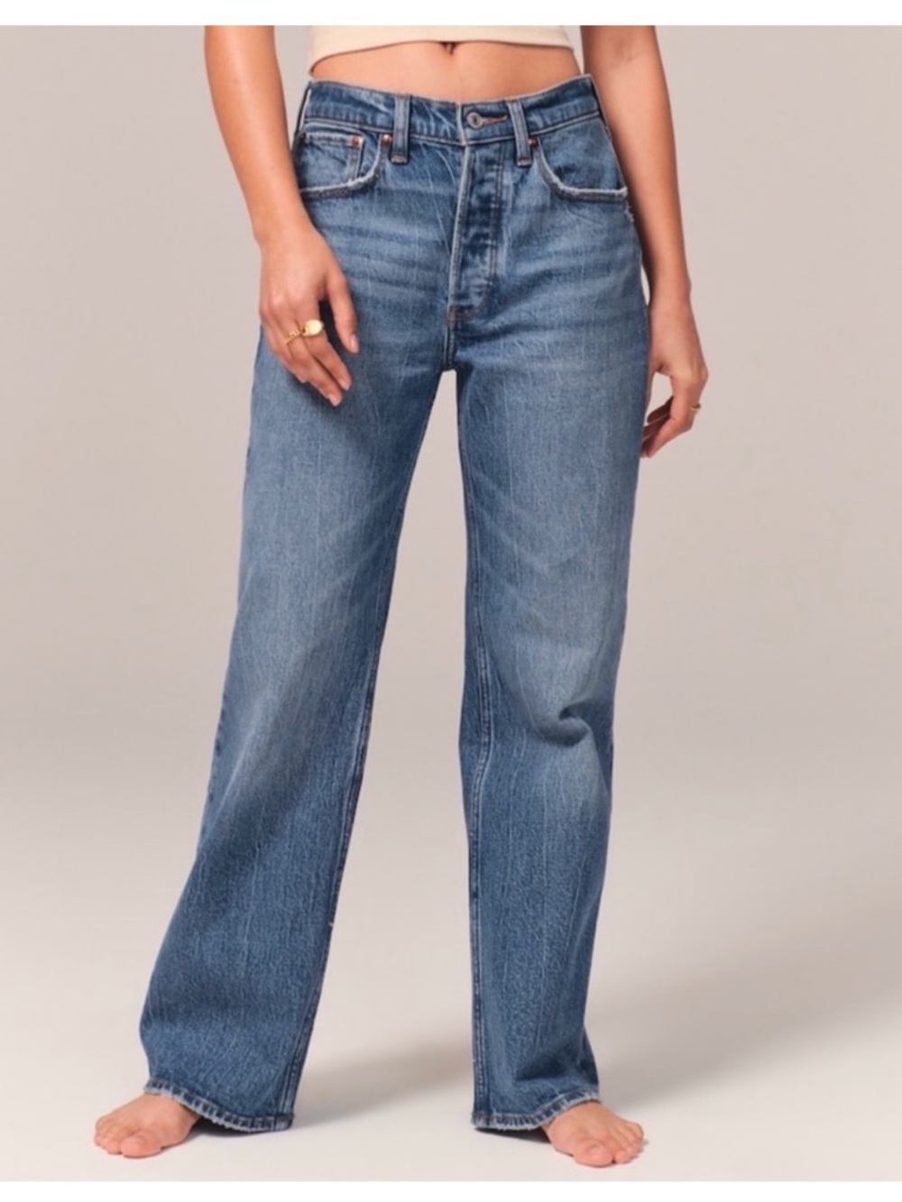 Abercrombie & Fitch The ‘90s Baggy Low-Rise Jeans